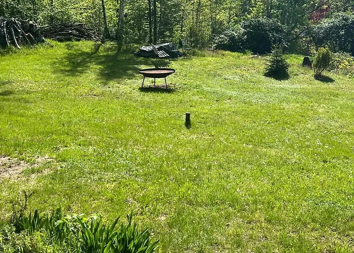 Waldsaumhuette Mit Ausblick * פירנה